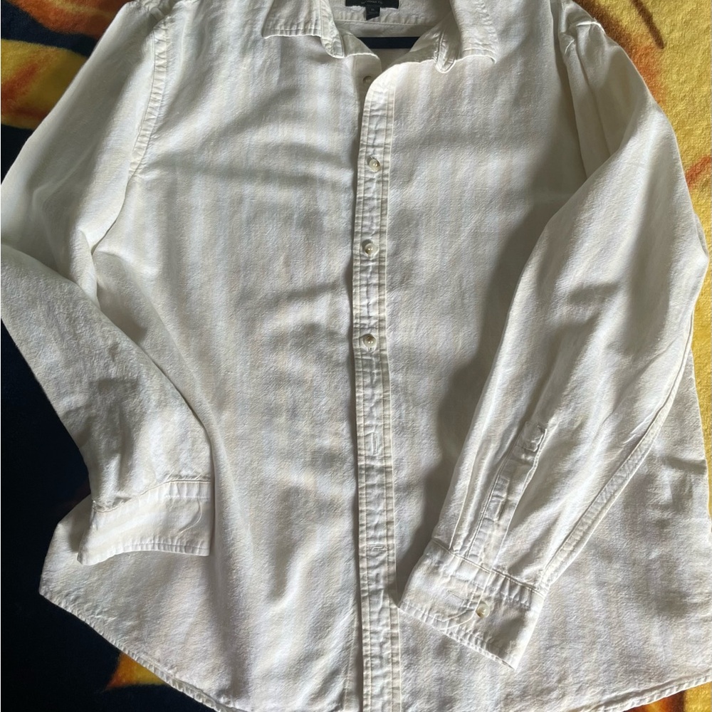 Banana Republic Cream Casual Button Down Shirt